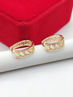 Cercei pe ureche model 4 placati cu aur 14k