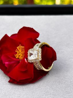 Inel white: placat cu aur 14k