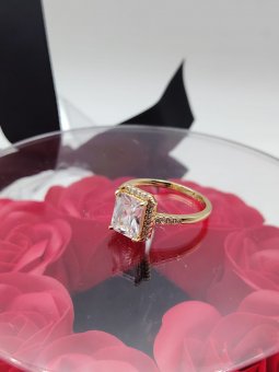 Inel White Stone placat cu aur 14k