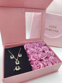 Set Cadou Dama Green Diamond-Set Bijuterii&Trandafiri