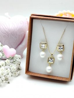 Set dama White Pearl placat cu aur 14k