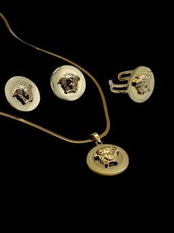 Set Banut mic gravat placat cu aur 18k