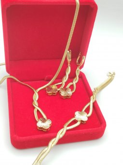 Set Twist Clover placat cu aur 14k
