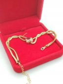 Bratara Twist Clover placata cu aur 14k