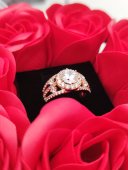Set cadou dama - Inel Chic Diamonds & trandafiri