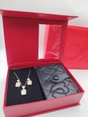 Set Cadou Dama Gold Diamond - Portofel negru & Set Bijuterii