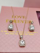 Set Cadou Dama Gold Diamond - Portofel negru & Set Bijuterii