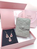 Set Cadou Dama Red Diamond - Portofel gri perlat & Set Bijuterii